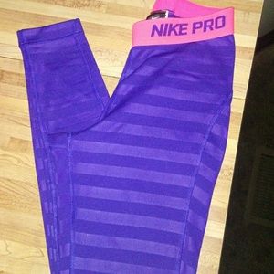 Nike leggings